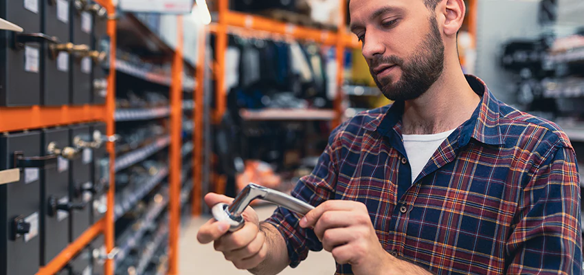 Locksmith For Retail Stores Lockout Services in Ontario, California